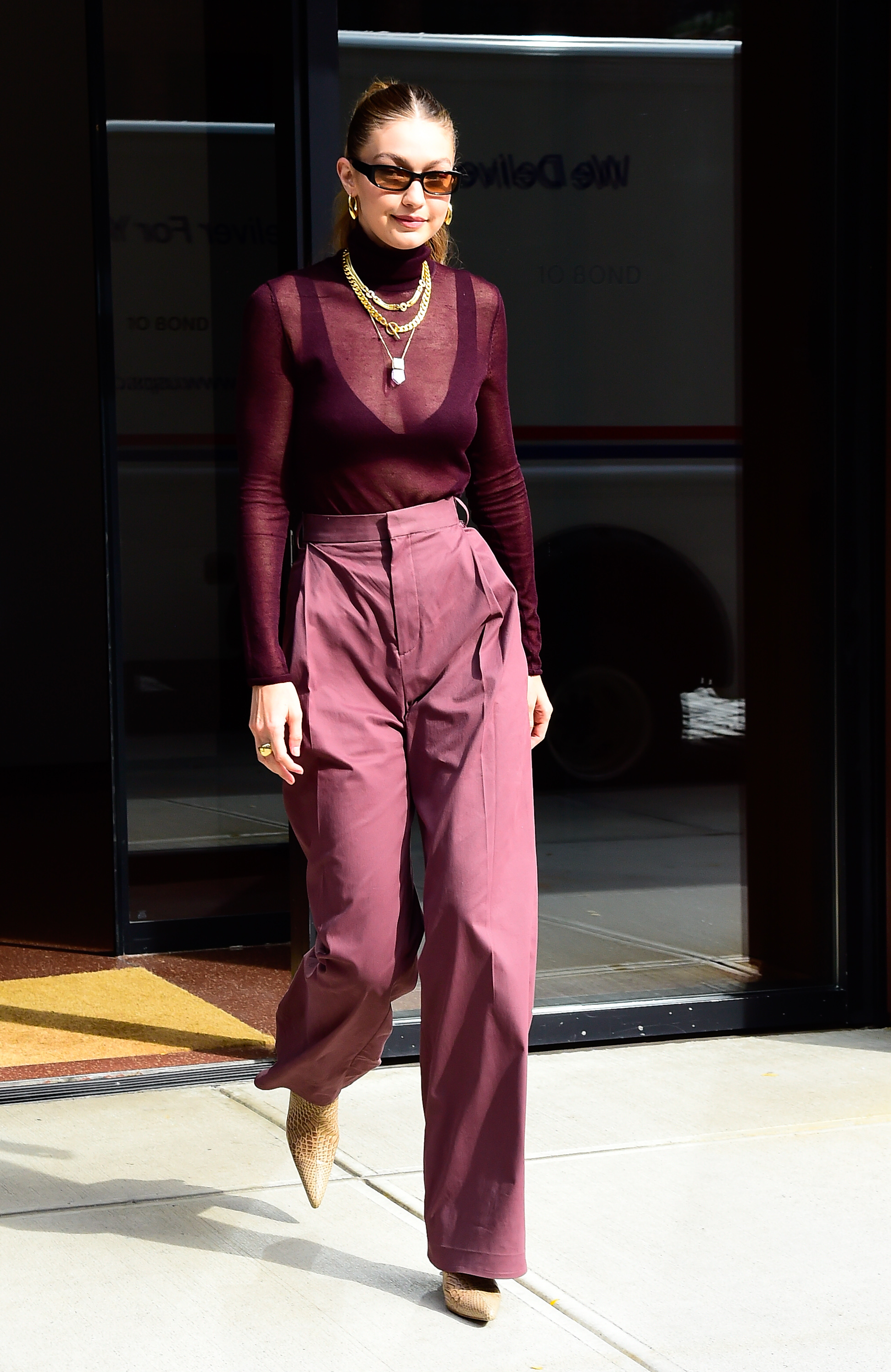 look-do-dia-gigi-hadid