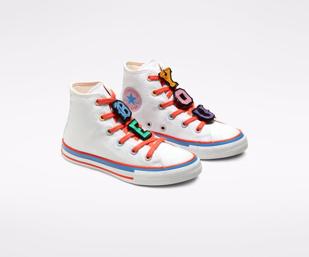 millie-bobby-brown-converse-02