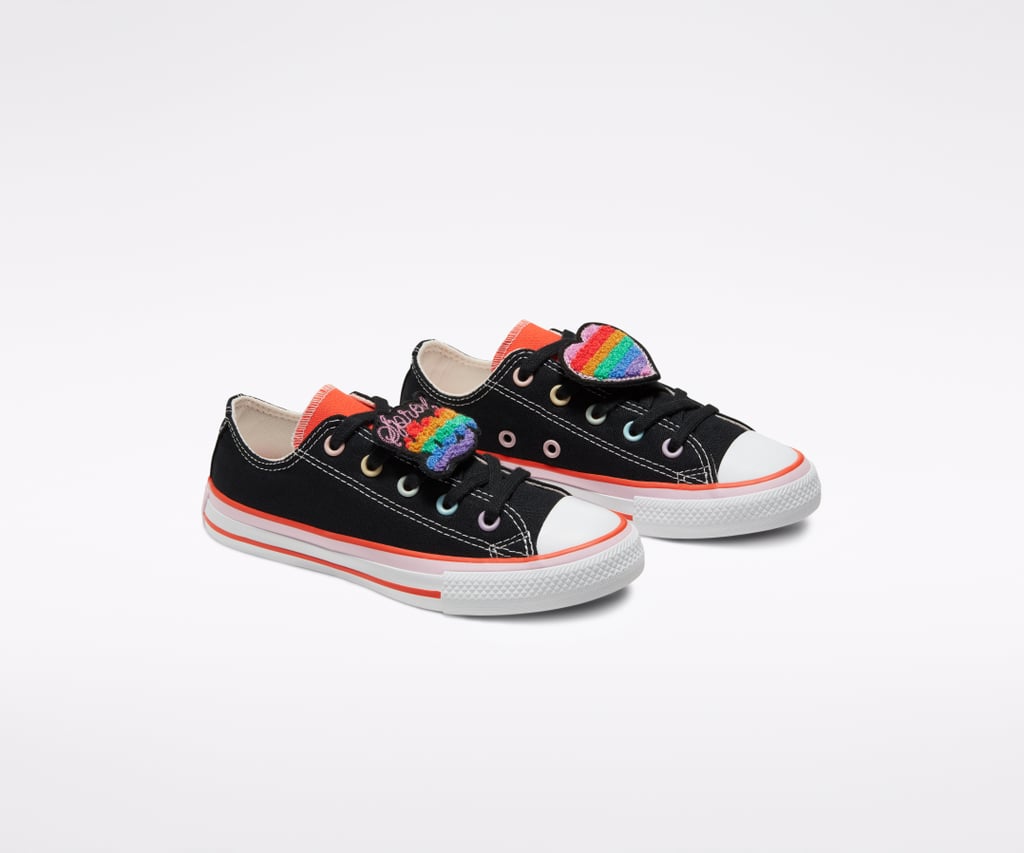 millie-bobby-brown-converse-03