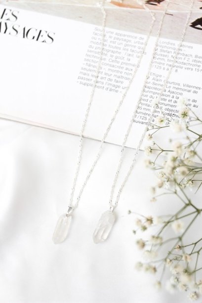 Colar Quartzo Prata 925, Blacklist Loja, R$ 69* Colar Quartzo Prata 925, Blacklist Loja, R$ 69*