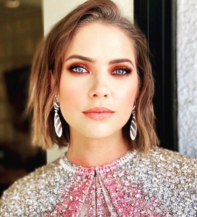 ashleybenson_81739351_564703544377387_5992101806317860081_n