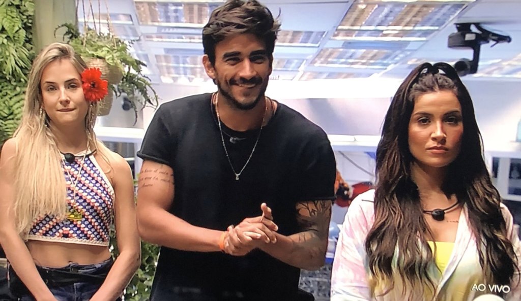 Boca Rosa, Gui e Gabi formam triângulo amoroso no BBB20