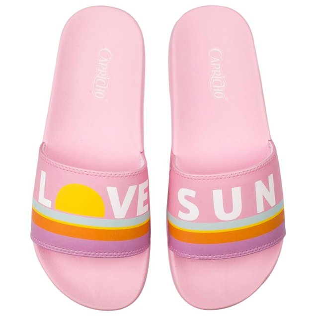 Chinelo Slide Love Sun Rosa, Capricho Shoes, R$ 89,90*. Chinelo Slide Love Sun Rosa, Capricho Shoes, R$ 89,90*.