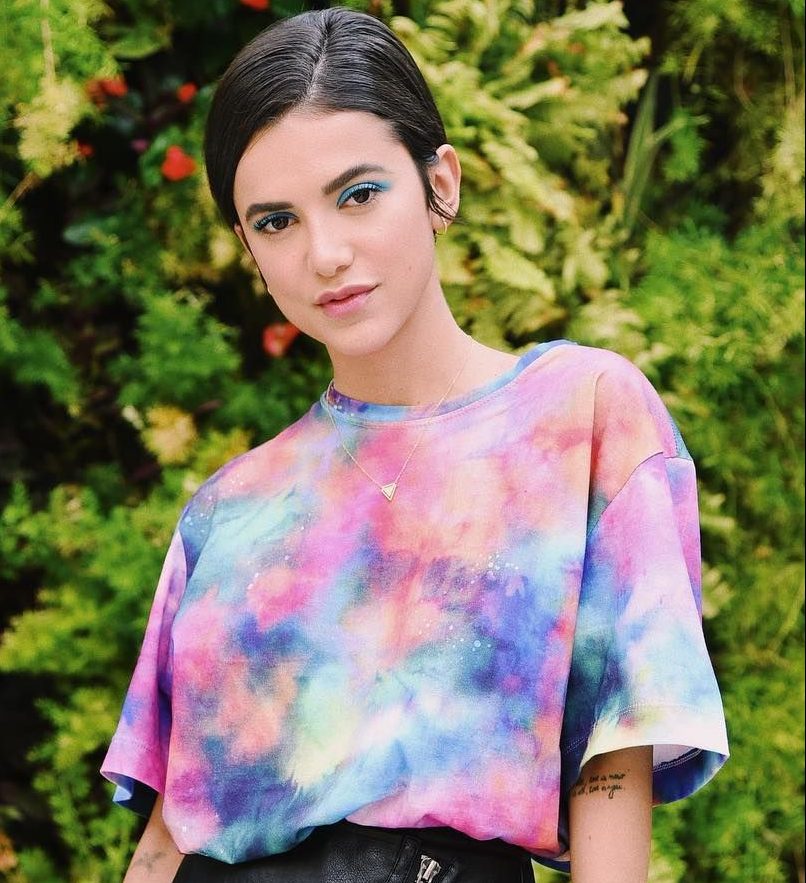manu-gavassi-tie-dye