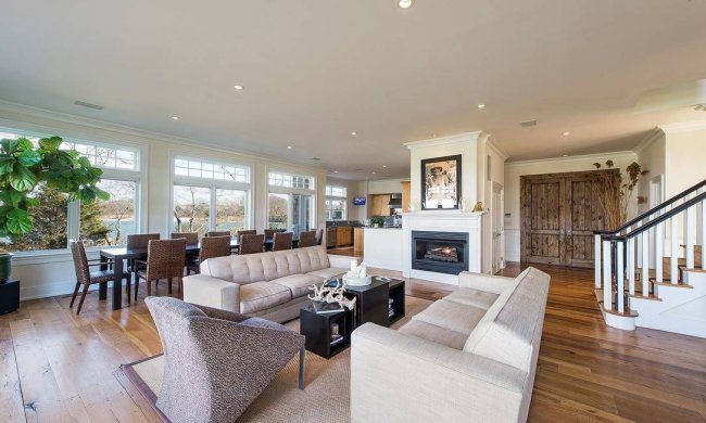 casa-khloe-kourtney-rihanna4