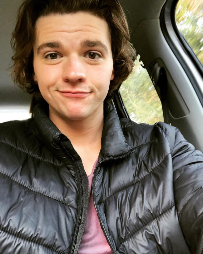 joel_courtney_67525396_151045959341588_10450291715865524_n Joel Courtney