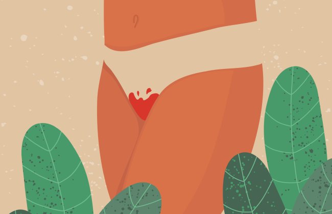 Menstrual period concept. Lady in panties Menarca: saiba o que é, quando acontece e o que muda no corpo