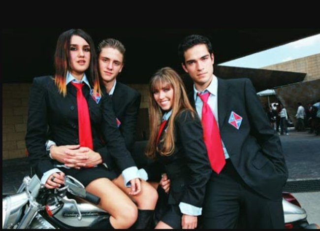 Nostalgia: 10 coisas de RBD que provavelmente você já quis ter Nostalgia: 10 coisas de RBD que provavelmente você já quis ter