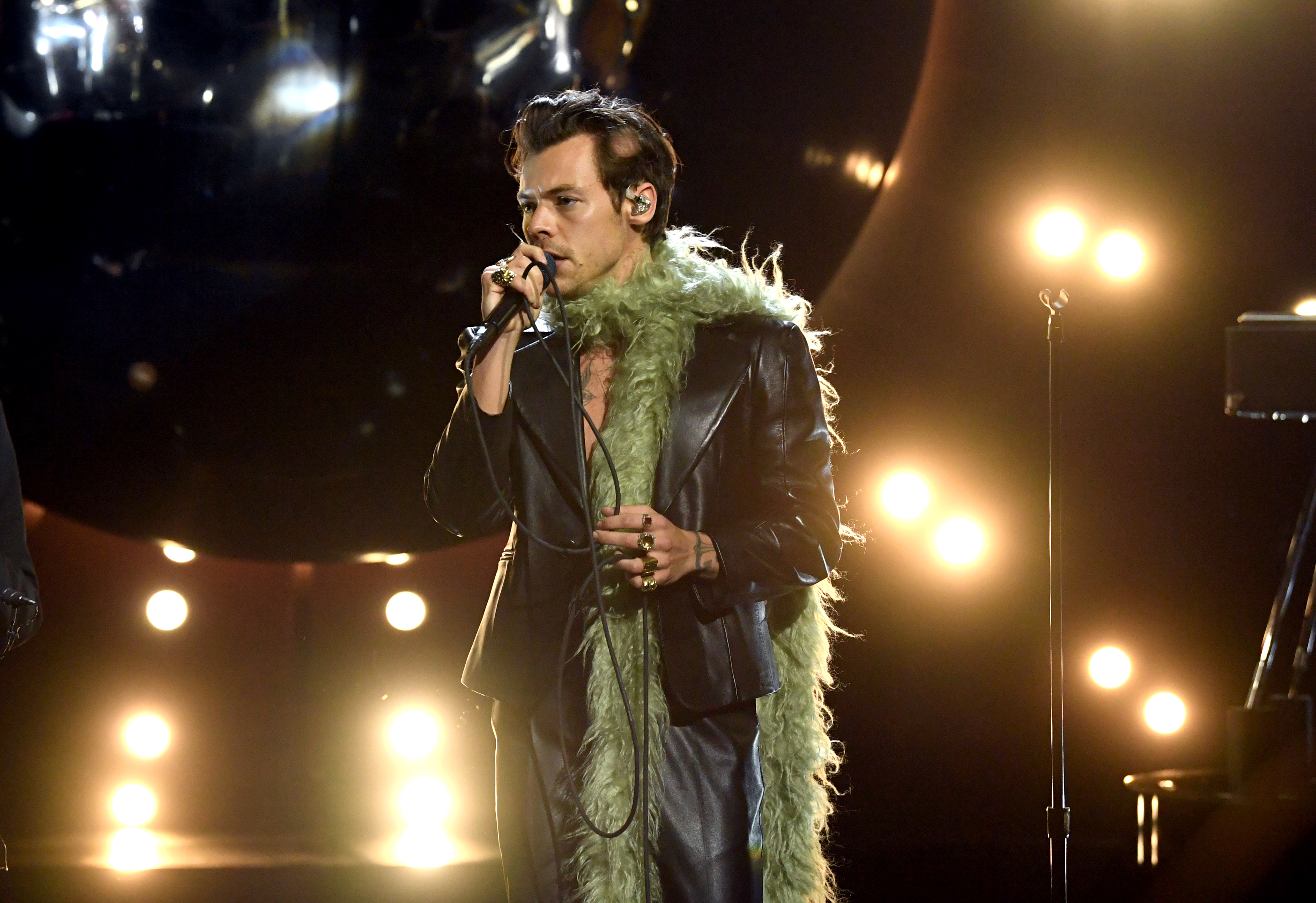 harry-styles-grammy-2021 Harry Styles no Grammy 2021