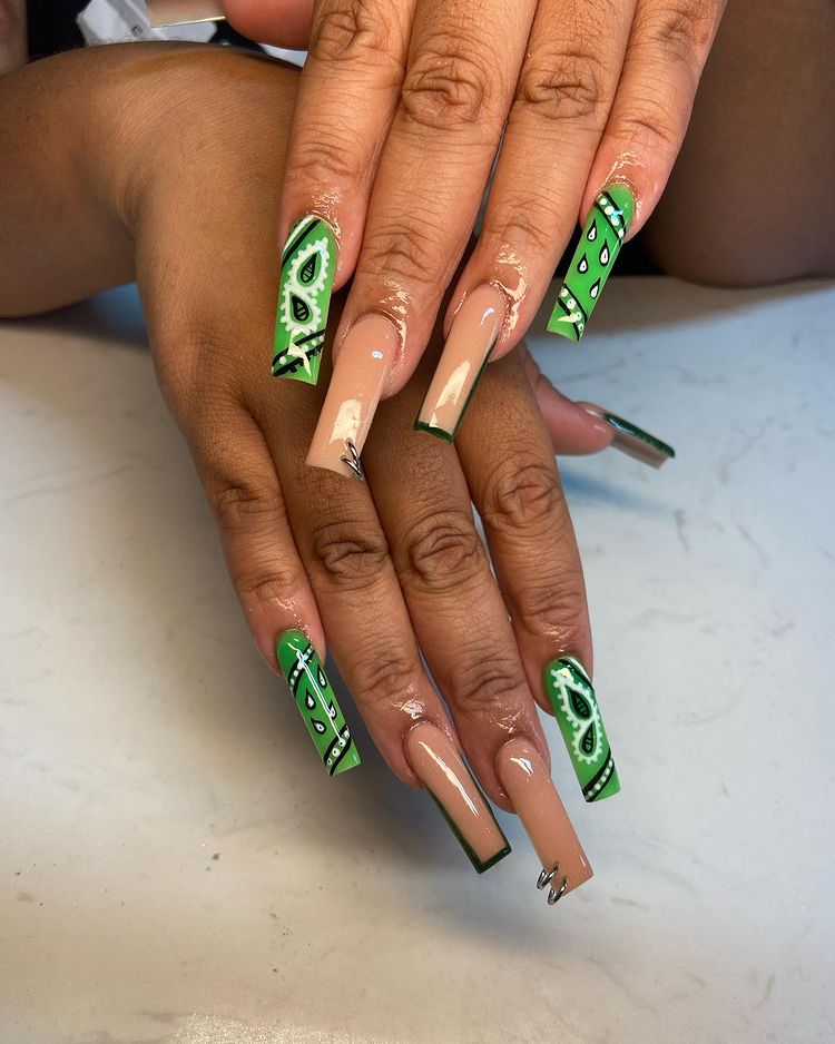 nail-art-estampa-bandana-designingwithsophia Nail art com estampa de bandana verde