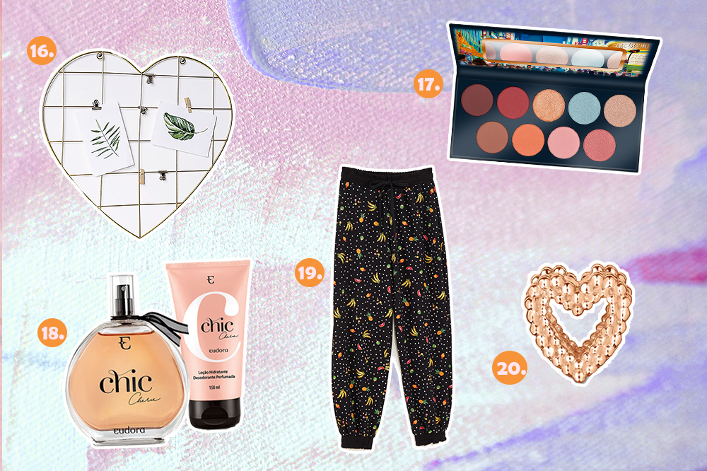 presentes-dia-dos-namorados-04 Montagem com cinco sugestões de presentes para o Dia dos Namorados. Tem painel de fotos em formato de coração, paleta de sombras, kit de creme e perfume, calça jogger estampada e pingente de pulseira em formato de coração.