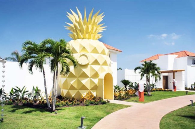 Nickelodeon abre as portas do parque temático do Bob Esponja e outros desenhos Detalhe do hotel da Nickelodeon. Na foto, a casa abacaxi do Bob Esponja em tamanho real