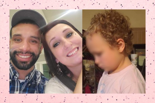 Pai processa escola após filha ter cabelo cortado à força por professora Foto dos pais da menina de 7 anos que teve o cabelo cortado à força na escola. O pai usa boné e tem barba e a mão está sorridente.