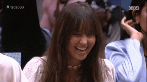 meme thais do BBB21 rindo e ficando séria meme thais do BBB21 rindo e ficando séria