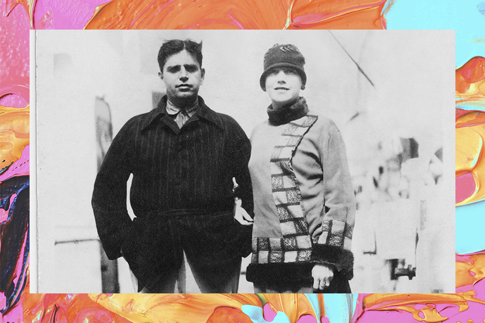 Montagem com foto de Oswald de Andrade e Tarsila do Amaral em fundo de tintas coloridas em laranja, azul e amarelo