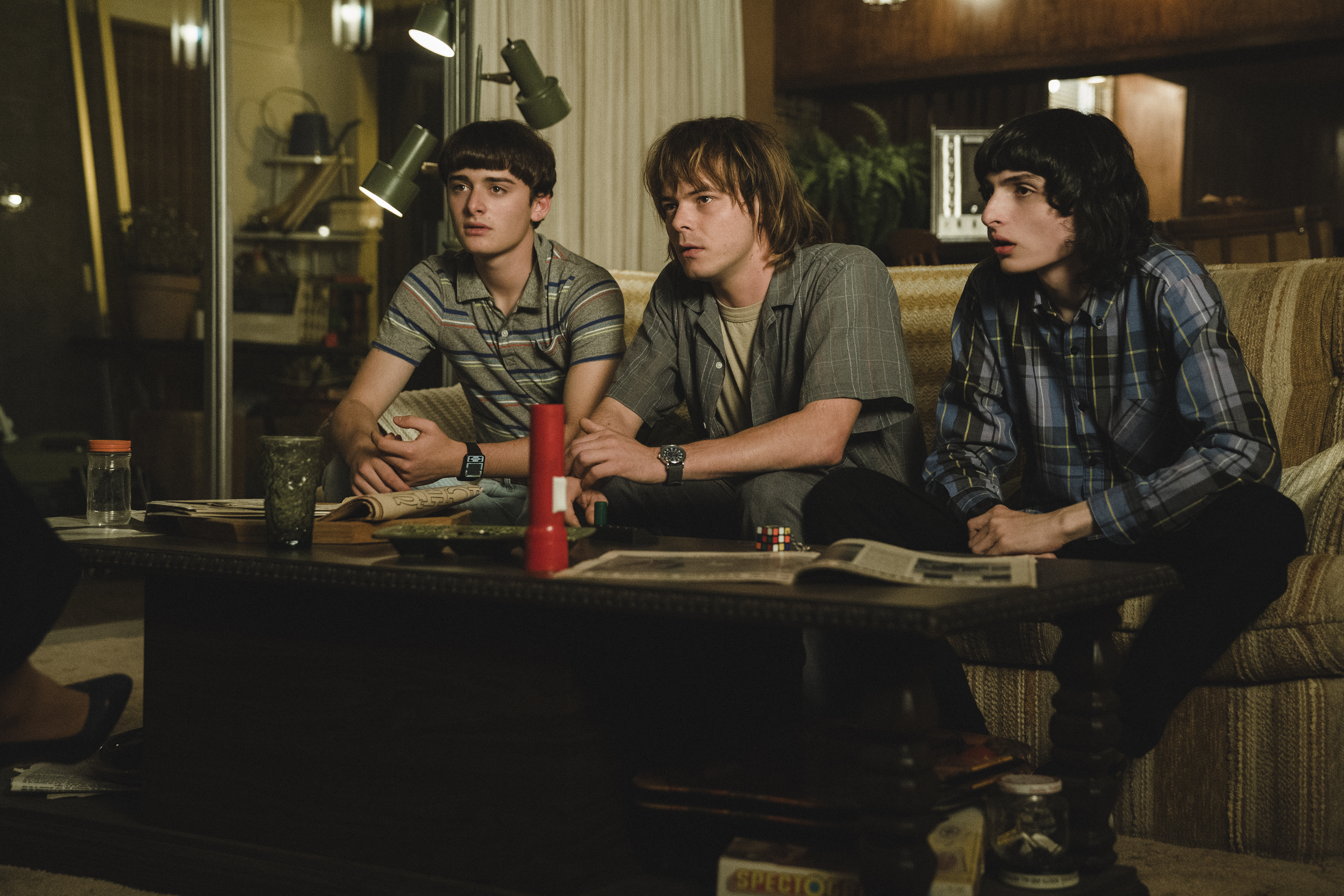 stranger-things-netflix-mike-camisa-xadrez- Will Byers, Johnathan Byers e Mike Wheeler na quarta temporada de Stranger Things