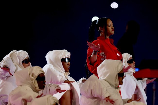 Apple Music Super Bowl LVII Halftime Show Rihanna