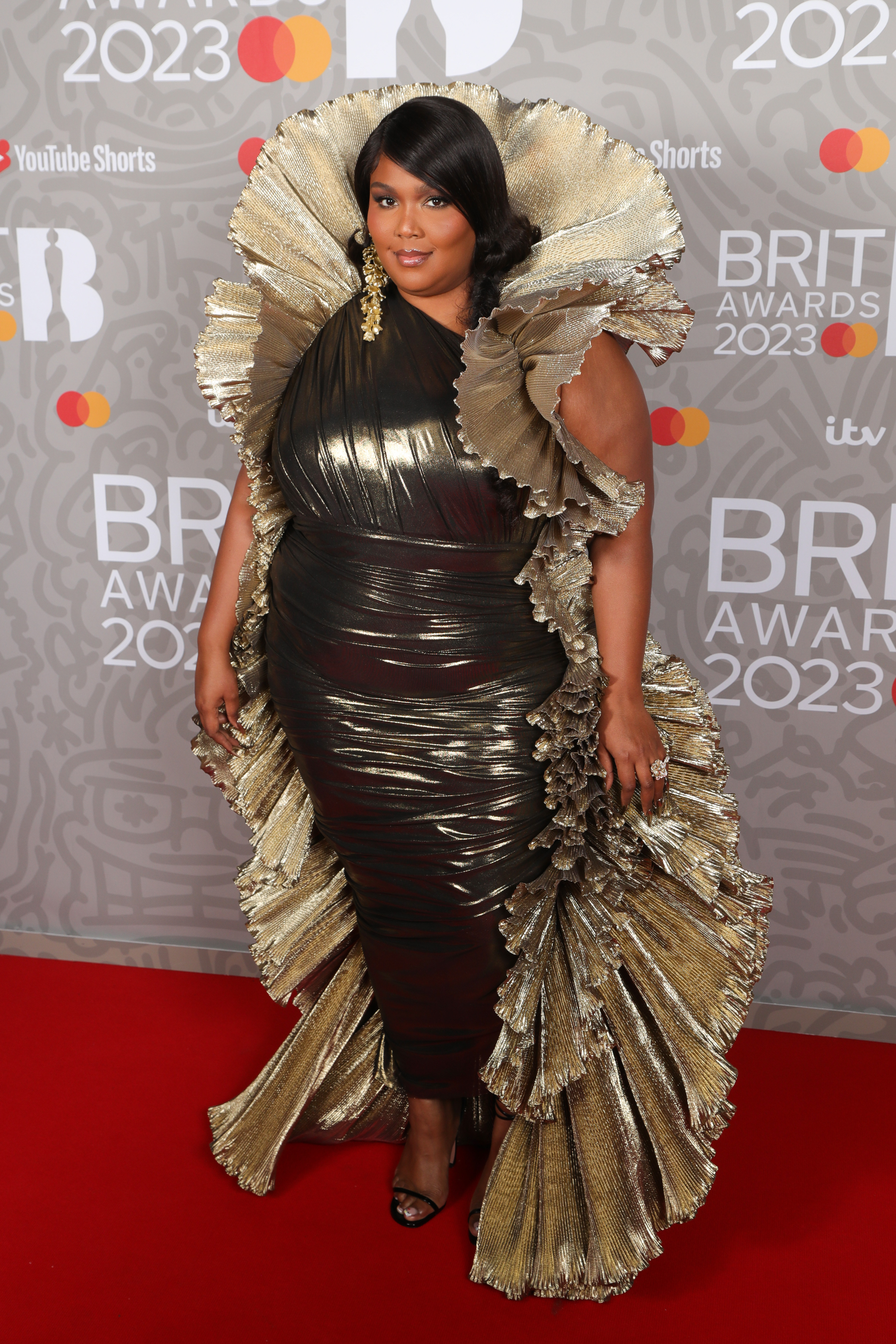 brit-awards-look-lizzo-2023 Lizzo no BRIT Awards 2023