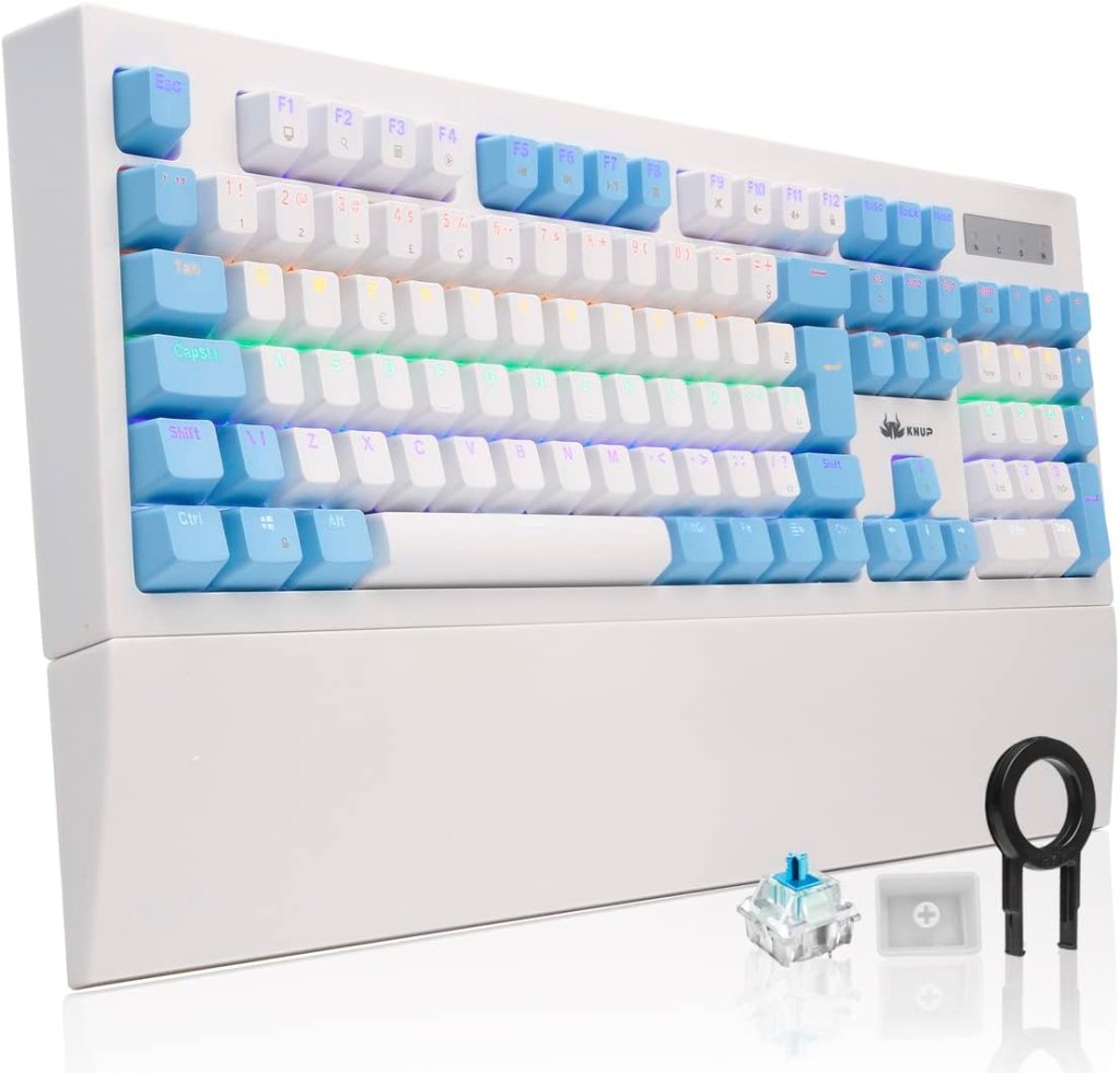 Teclado de computador branco com teclas brancas e algumas na cor azul