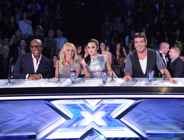 LA Reid, Britney Spears, Demi Lovato e Simon Cowell LA Reid, Britney Spears, Demi Lovato e Simon Cowell
