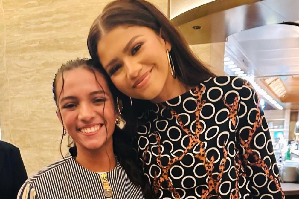 Rayssa Leal e Zendaya na semana de moda de Paris