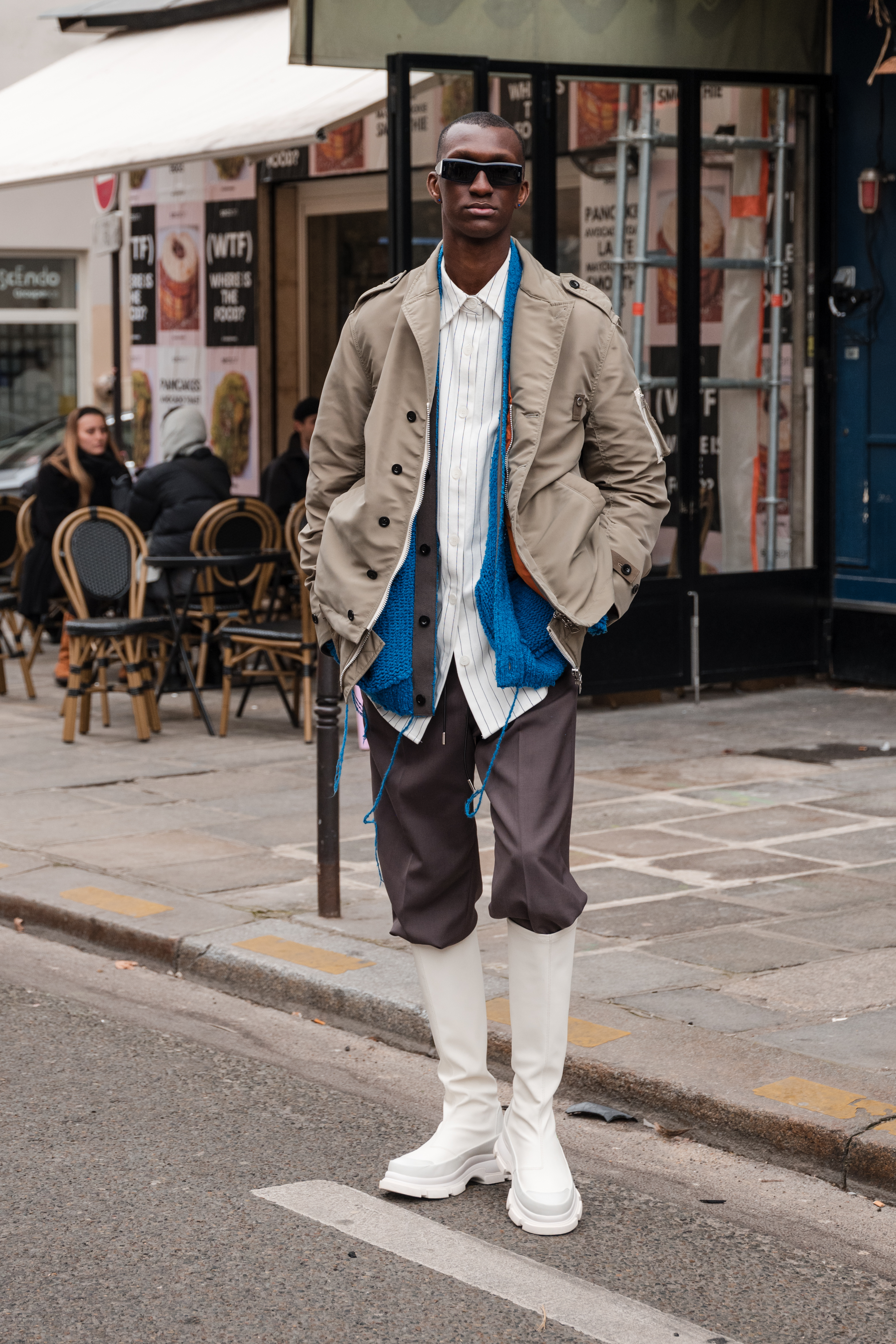 Street Style – Paris Fashion Week – Menswear Fall/Winter 2024/2025 – Day Six Look da temporada de outono-inverno 2024-2025 na semana de moda masculina de Milão