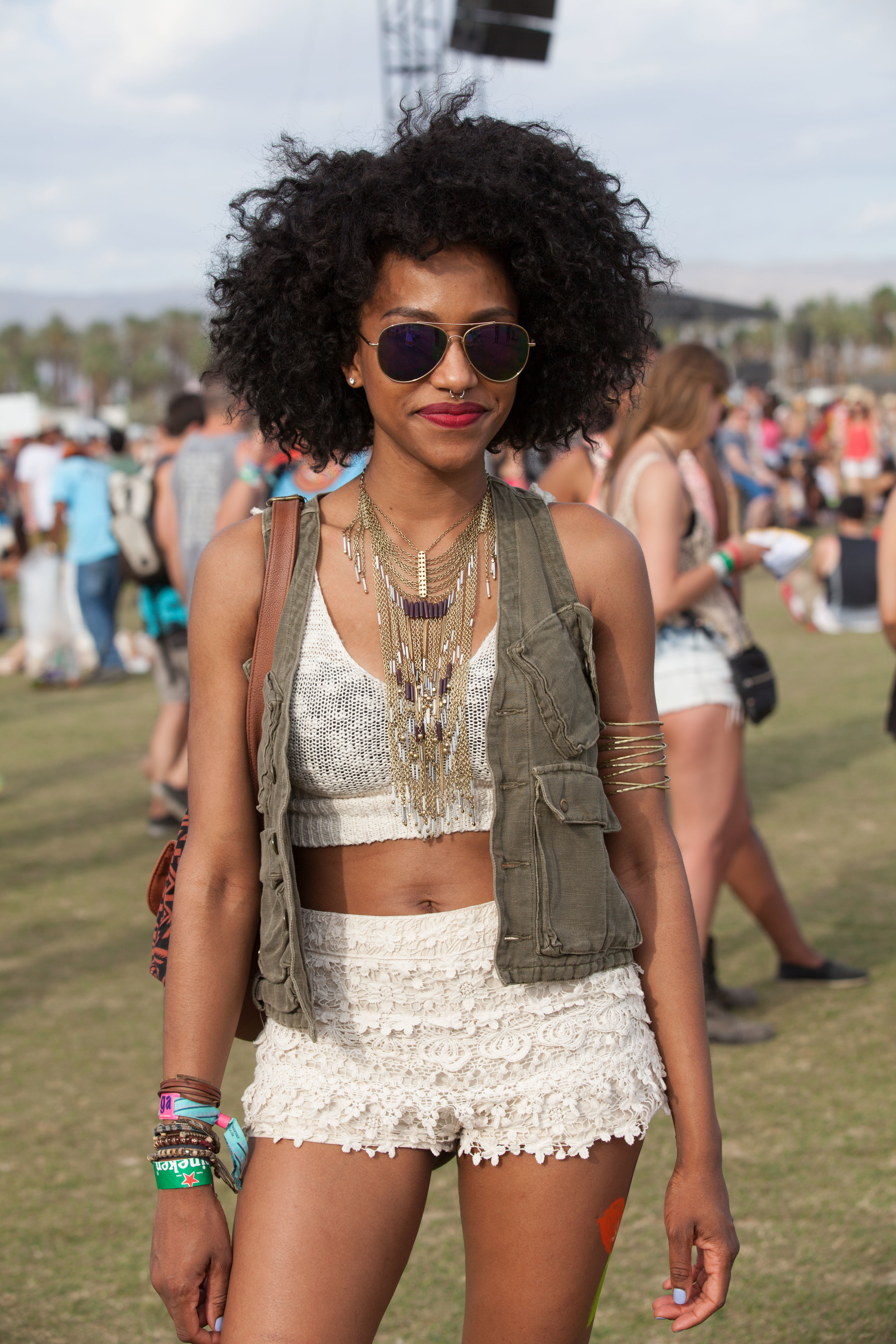 Look do Coachella 2014 com short de renda