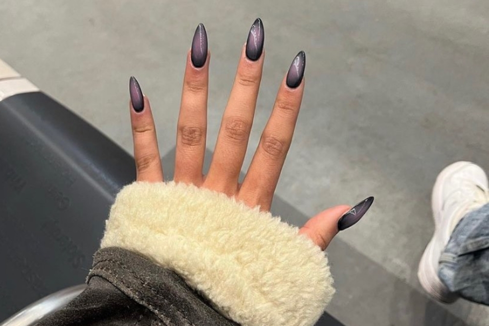 Inspirações de 'aura nails'