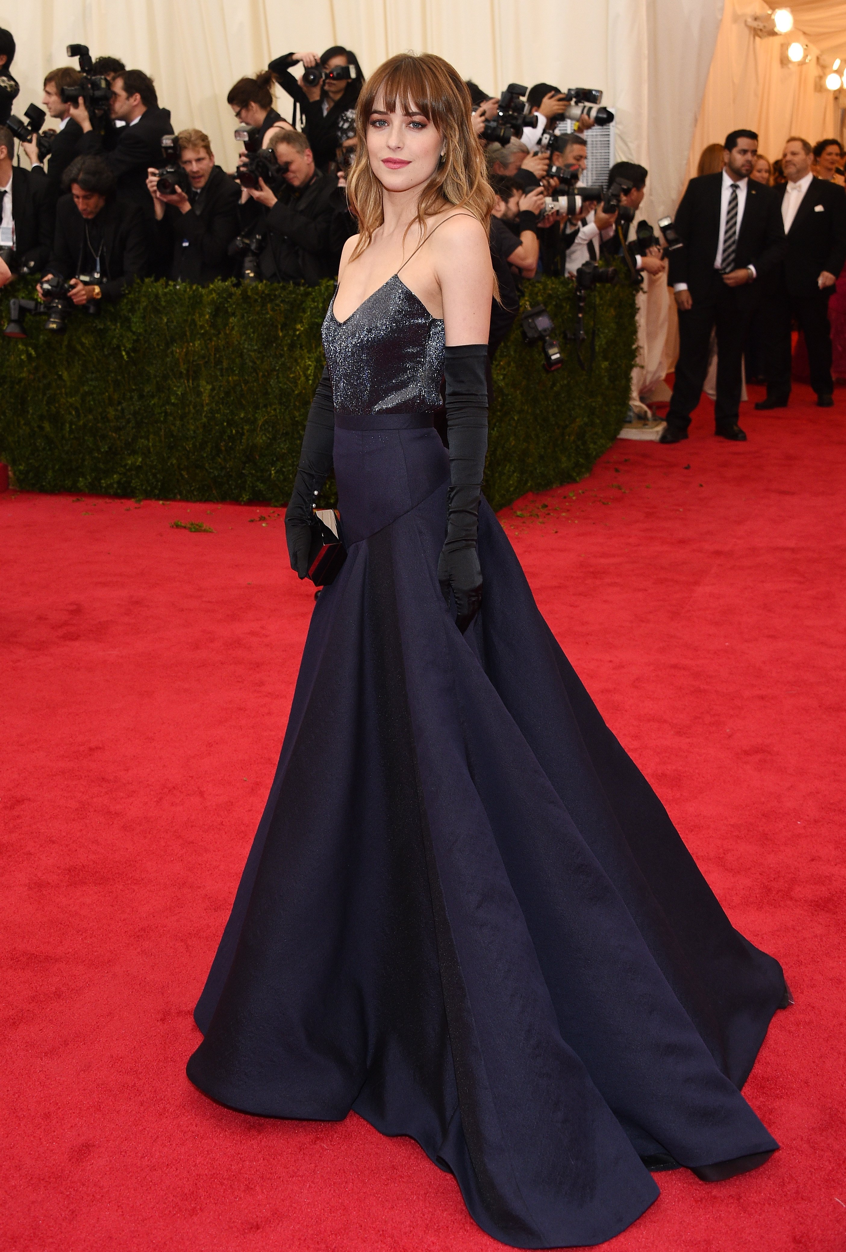 “Charles James: Beyond Fashion” Costume Institute Gala – Arrivals Dakota Johnson no MET Gala 2014