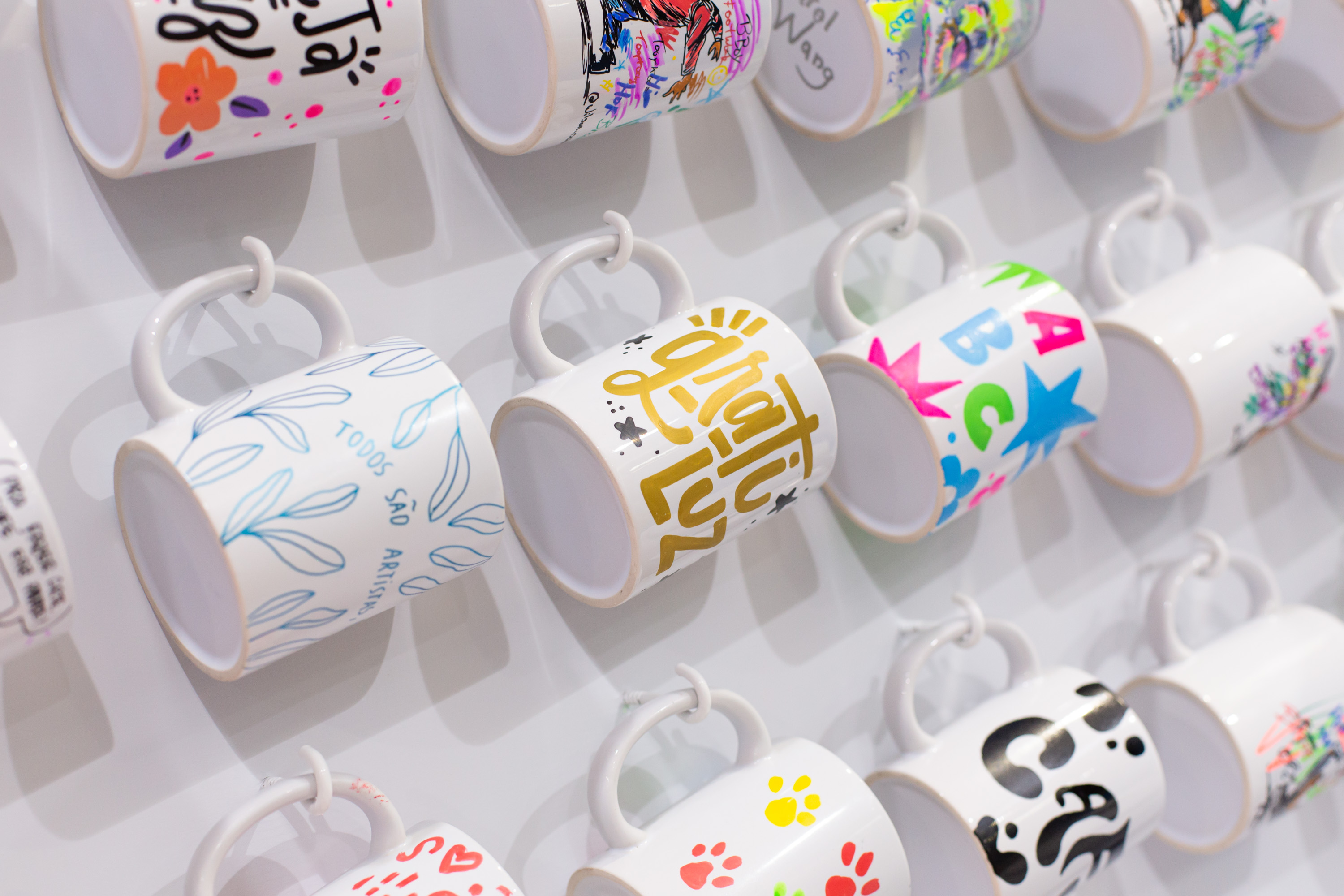 Faber-Castell Canecas customizadas com canetas MultiMark
