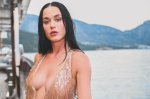 Look do Dia: este vestido de poá da Katy Perry é tendência do verão