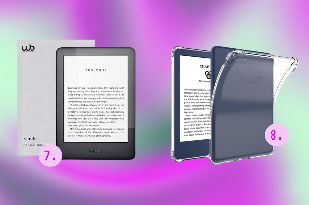 Imagem de dois kindles pretos, na esquerda com uma proteção plástica na tela e, na direita, com uma capinha transparente.