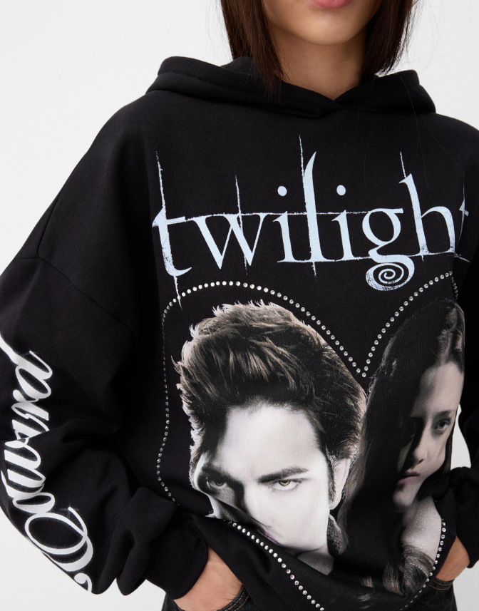 Moletom 'Twilight' da coleção da Bershka inspirada em Crepúsculo