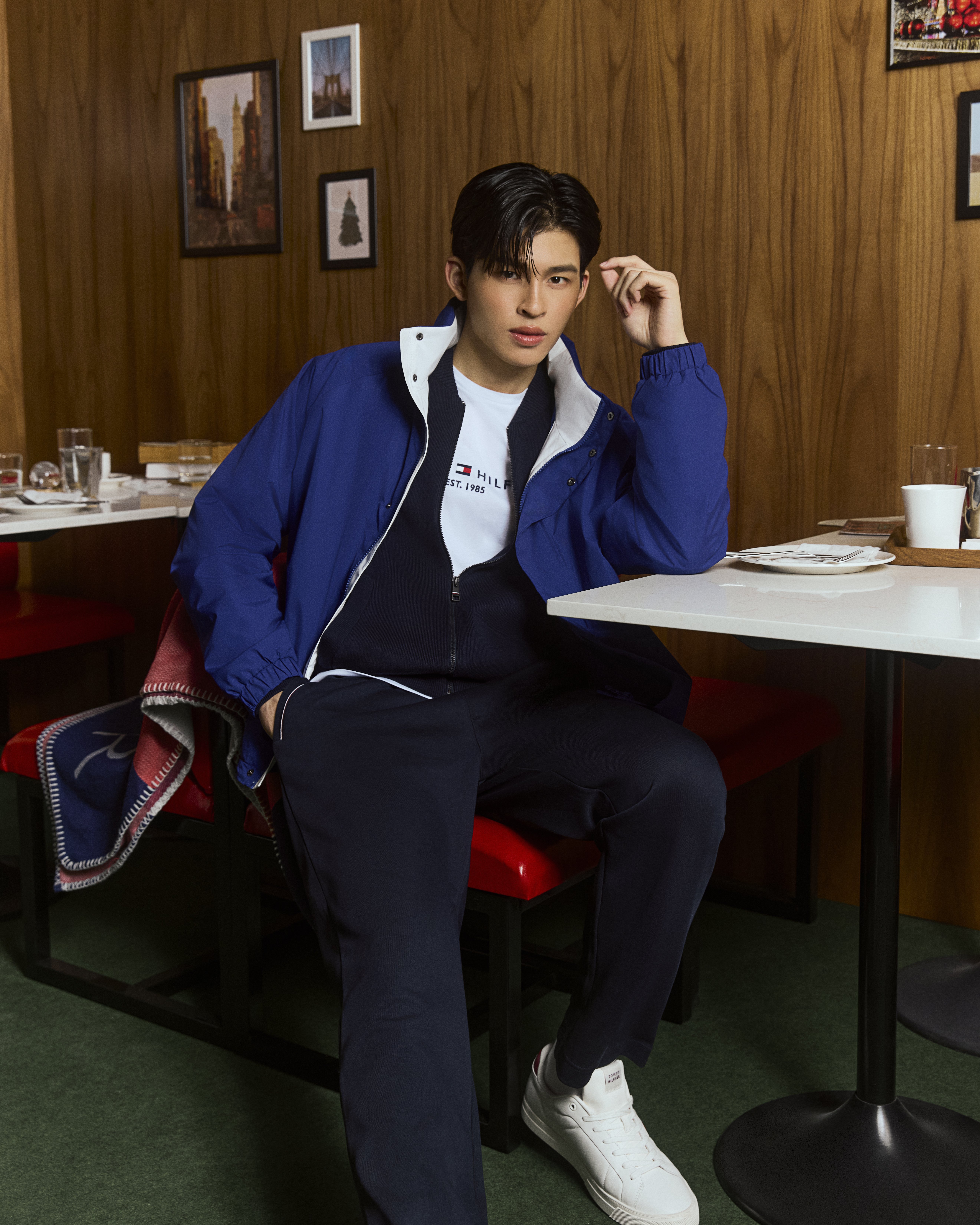 Pond como embaixador da Tommy Hilfiger