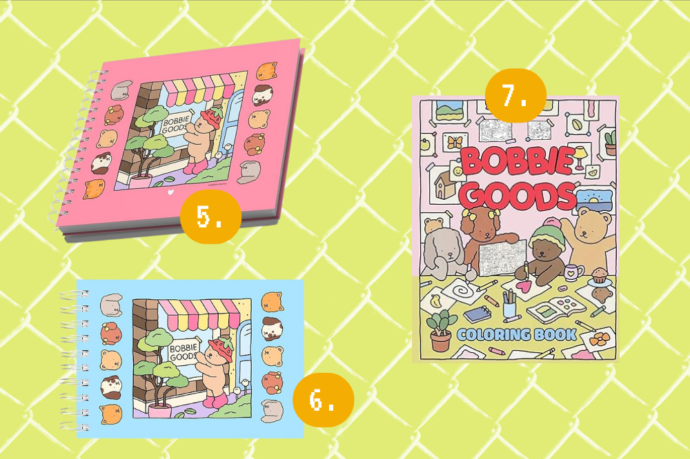Livros de Colorir Bobbie Goods Imagem de três livros de Colorir Bobbie Goods em um fundo amarelo.
