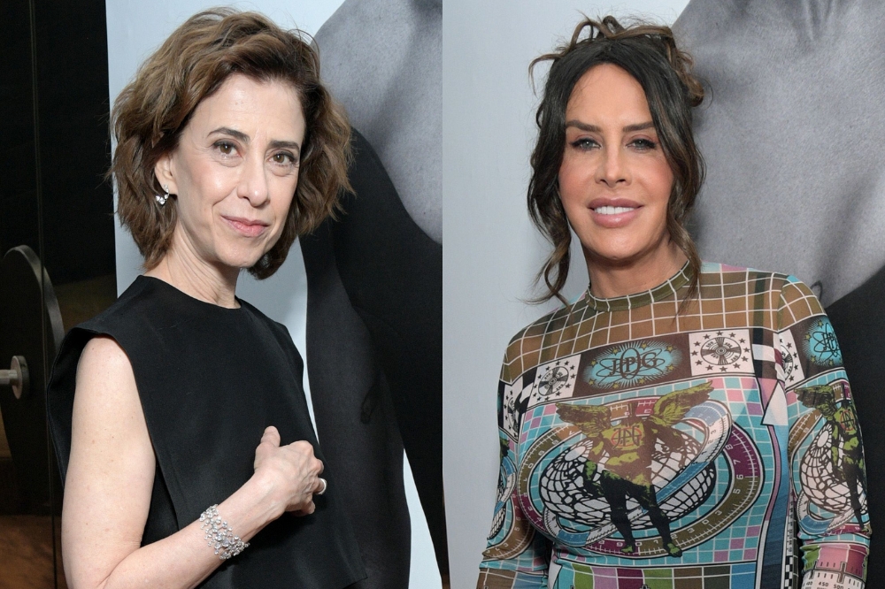 Fernanda Torres e Karla Sofía Gascón em festa da W Magazine em Los Angeles, em janeiro de 2025