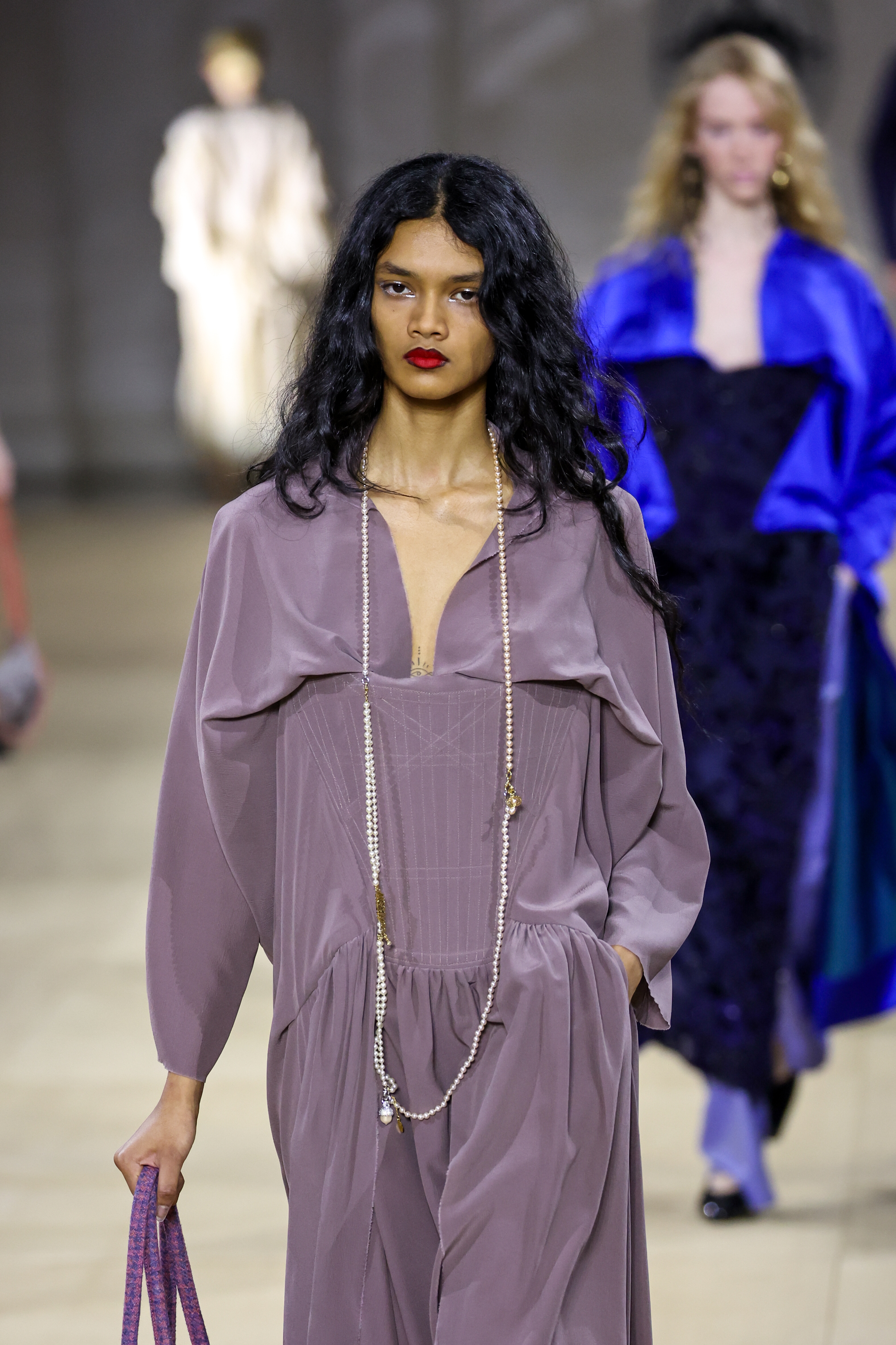 Vivienne Westwood: Runway – Paris Fashion Week – Womenswear Fall/Winter 2025-2026 Desfile de outono-inverno 2025-2026 da Vivienne Westwood na semana de moda de Paris