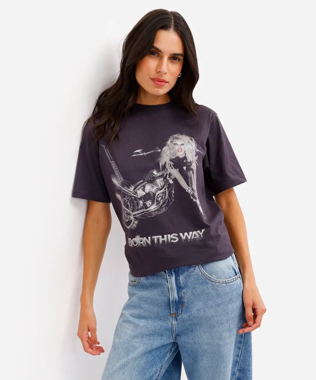 camiseta cinza lady gaga