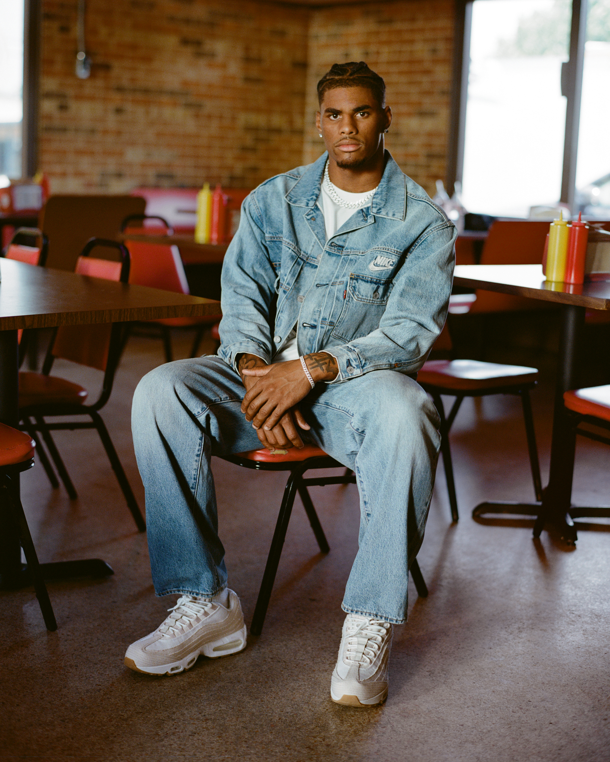 coleção-collab-levis-nike-01 Look denim da colaboração entre Levi's e Nike