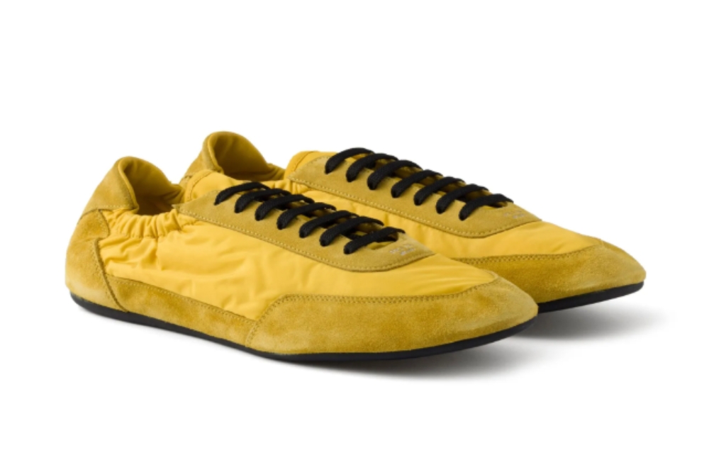 tenis-prada-harry-styles-chay-suede-01 Tênis amarelo re-nylon da Prada usado por Harry Styles e Chay Suede