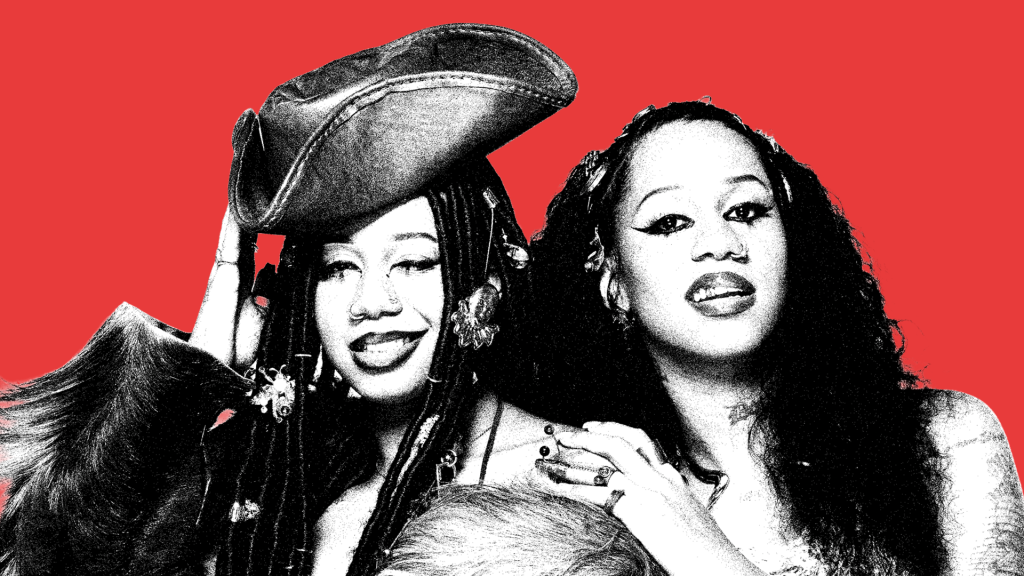 Tasha e Tracie na revista impressa de julho da CAPRICHO