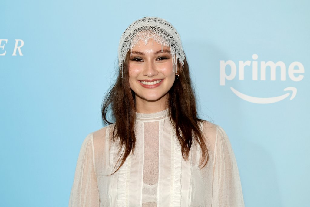 Lola Tung na première da terceira temporada de 'O Verão que Mudou Minha Vida' em Nova York