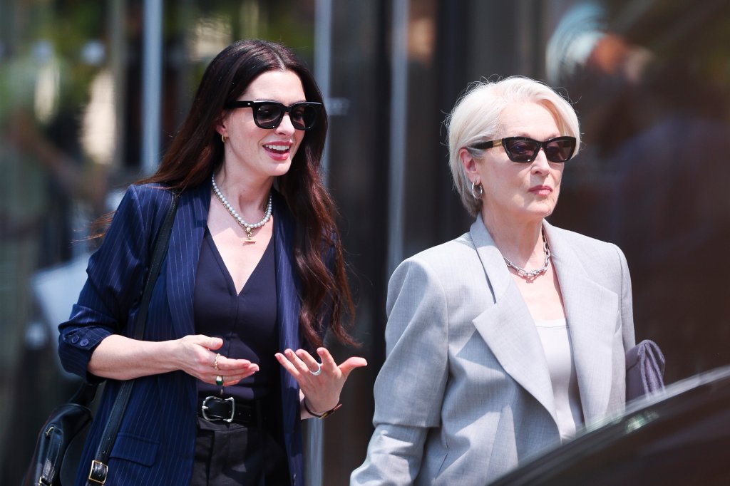 Anne Hathaway e Meryl Streep gravando 'O Diabo Veste Prada 2' em Nova York