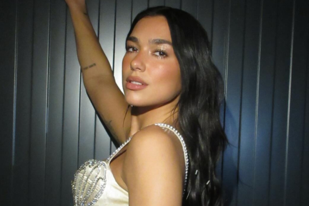 Dua Lipa no Sunny Hill Festival, em Pristina, no Kosovo