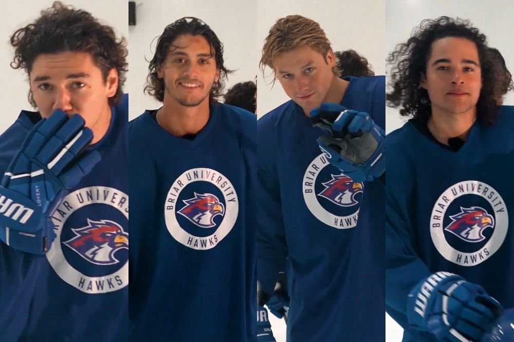 4 imagens dos protagonistas de Off Campus com uniforme azul de hóquei da universidade Briar