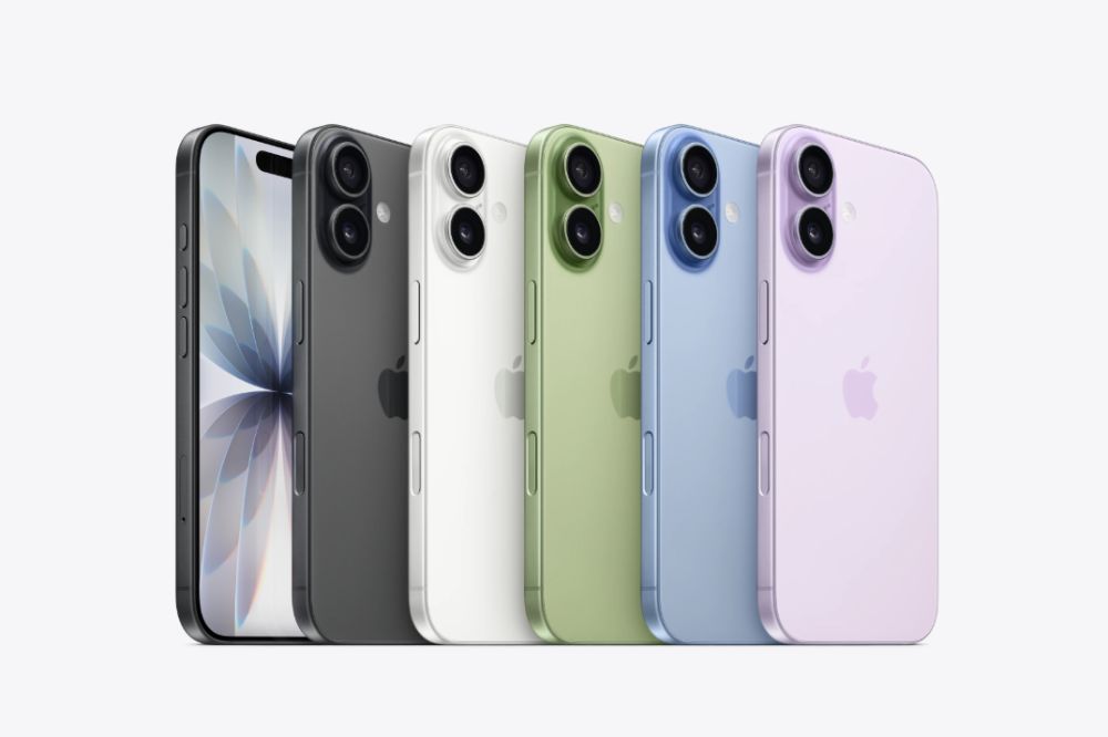 Cinco modelos do novo iphone 17, nas cores: preto, branco, verde, azul e lilás.
