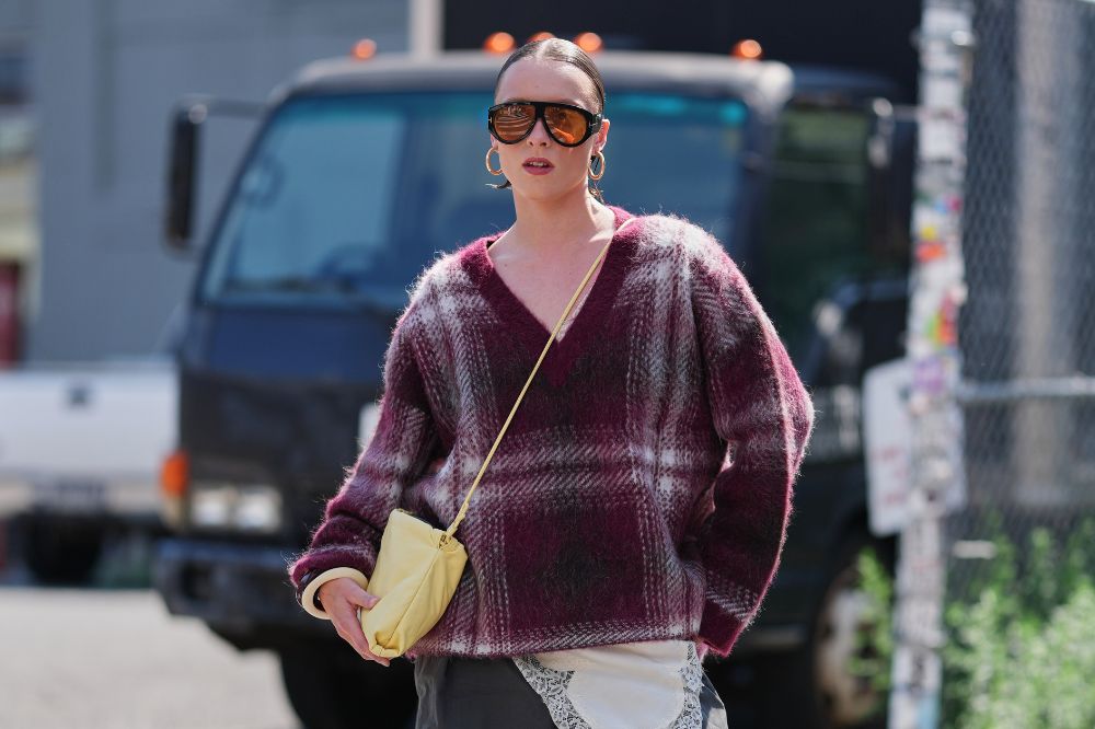 Look do street style da temporada de primavera-verão 2026 da semana de moda de Nova York