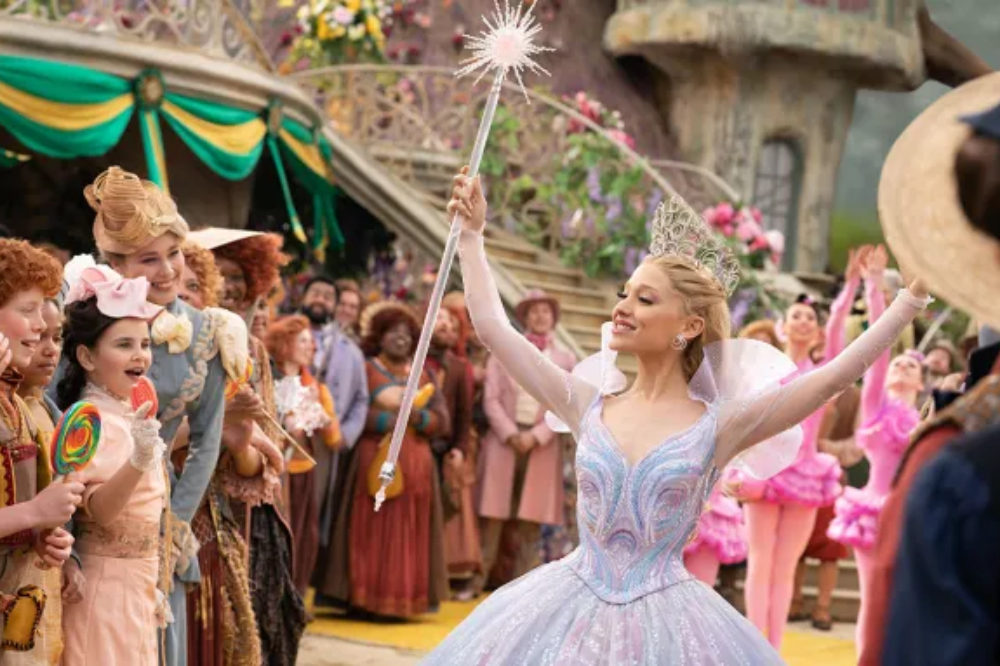 Ariana Grande como Glinda em ‘Wicked: Parte 2’