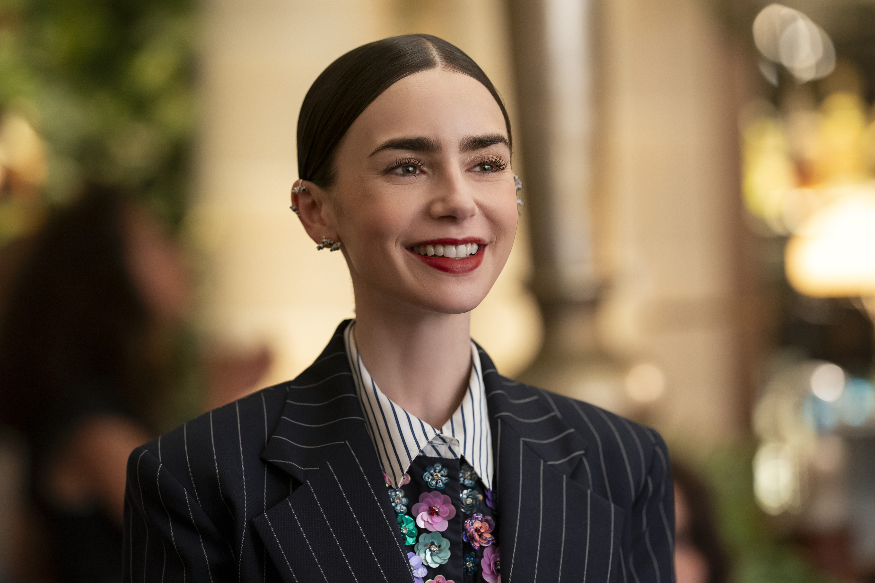 Emily In Paris. Lily Collins as Emily in episode 508 of Emily In Paris. Cr. Caroline Dubois/Netflix © 2025