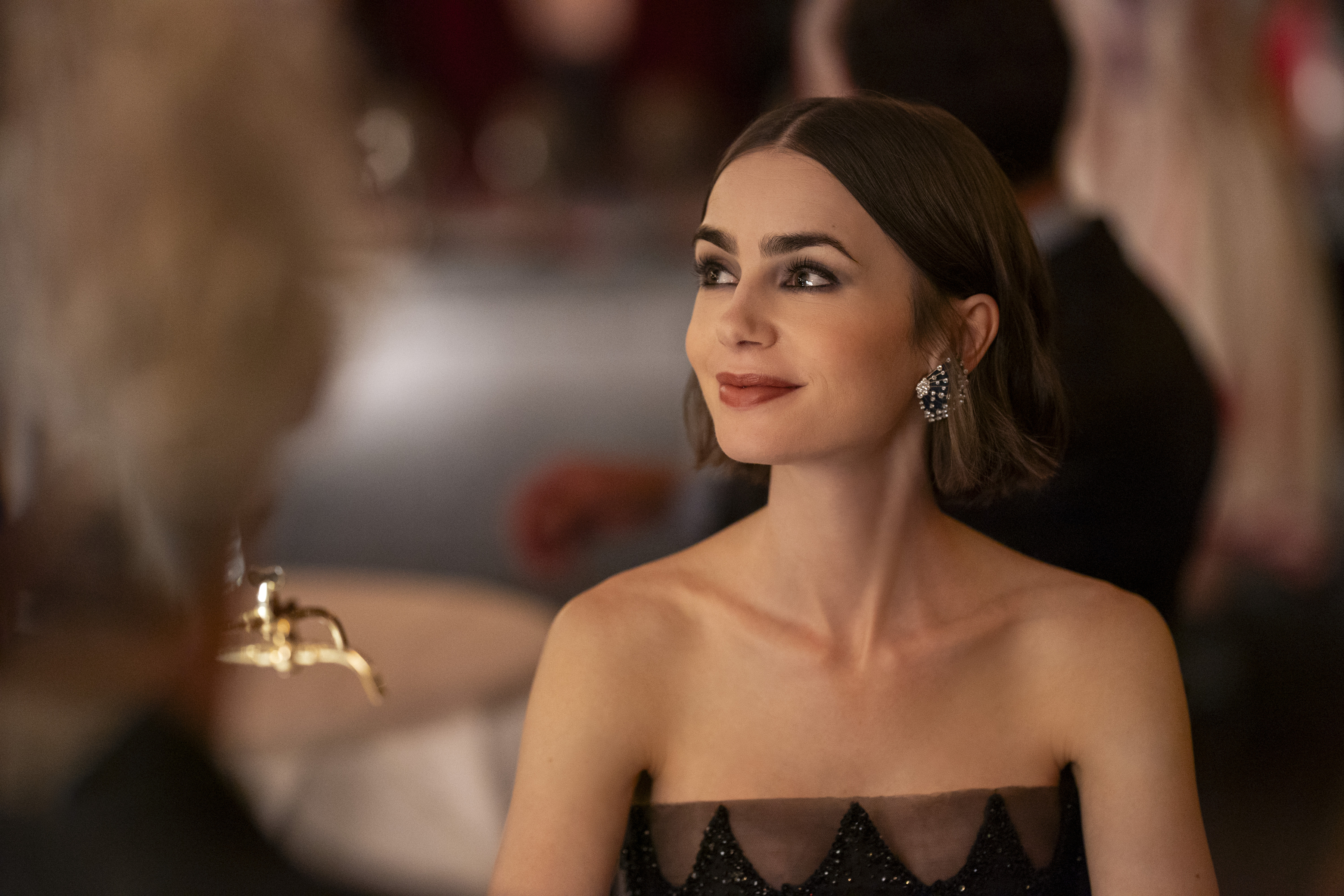 Emily In Paris. Lily Collins as Emily in episode 508 of Emily In Paris. Cr. Caroline Dubois/Netflix © 2025